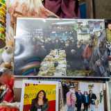 �I clienti mi portano poi del cibo che offro a tutti il 24 dicembre, quando organizzo un banchetto nel locale tra brindisi, bicchieri di vino, taralli e canzoni tradizionali�, continua Mimmo